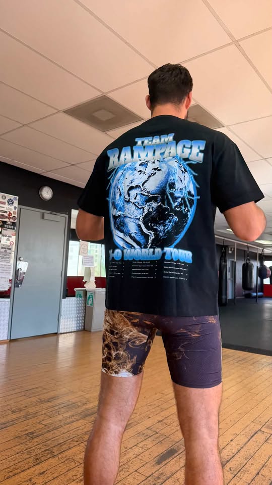 Andrii Novytskyi Unisex Pure Cotton World Tour Fight T-Shirt